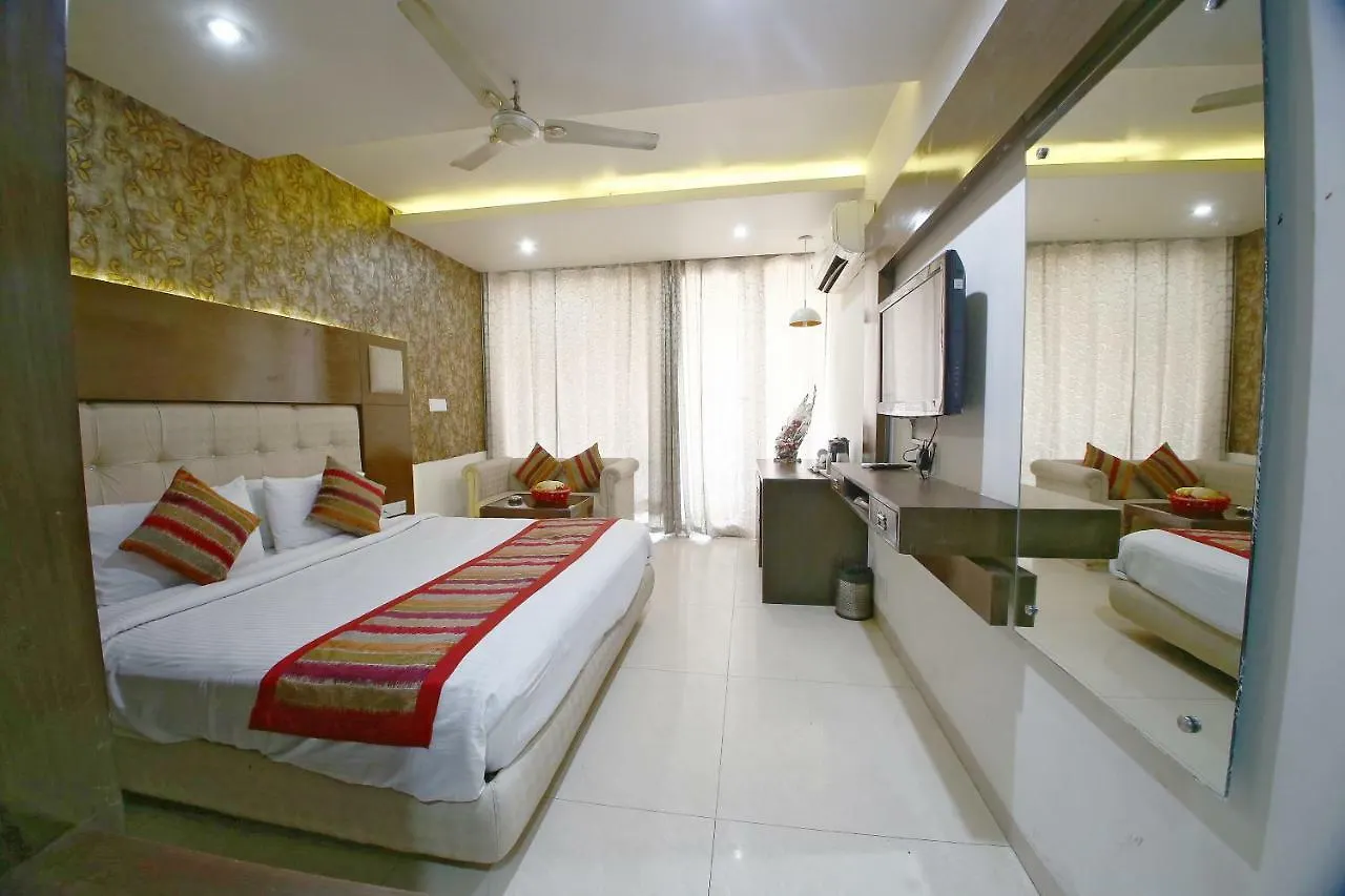 Hotel Diamond Plaza Chandigarh