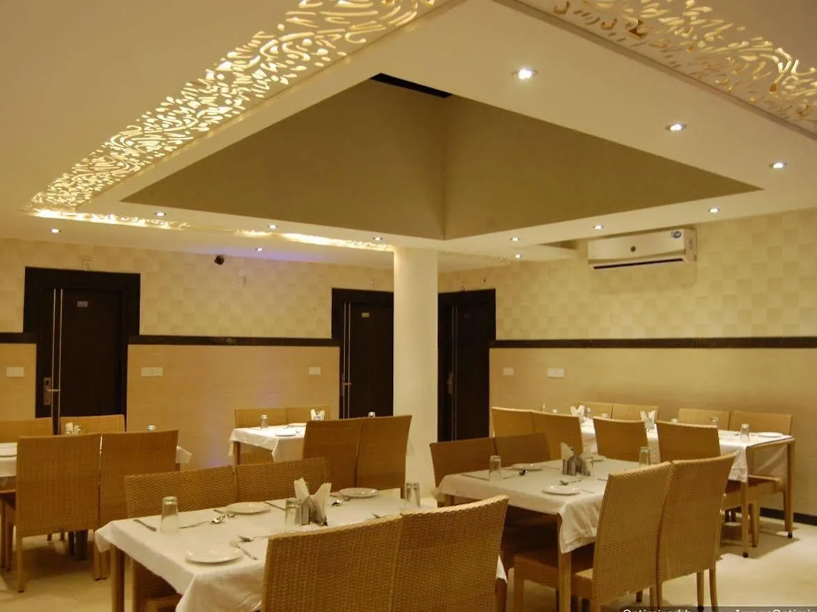 ***  Hotel Diamond Plaza Chandigarh India