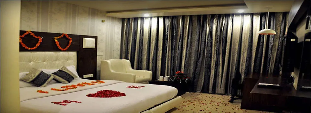 Hotel Diamond Plaza Chandigarh