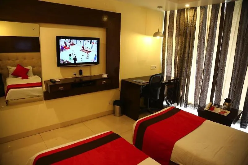 Hotel Diamond Plaza Chandigarh India