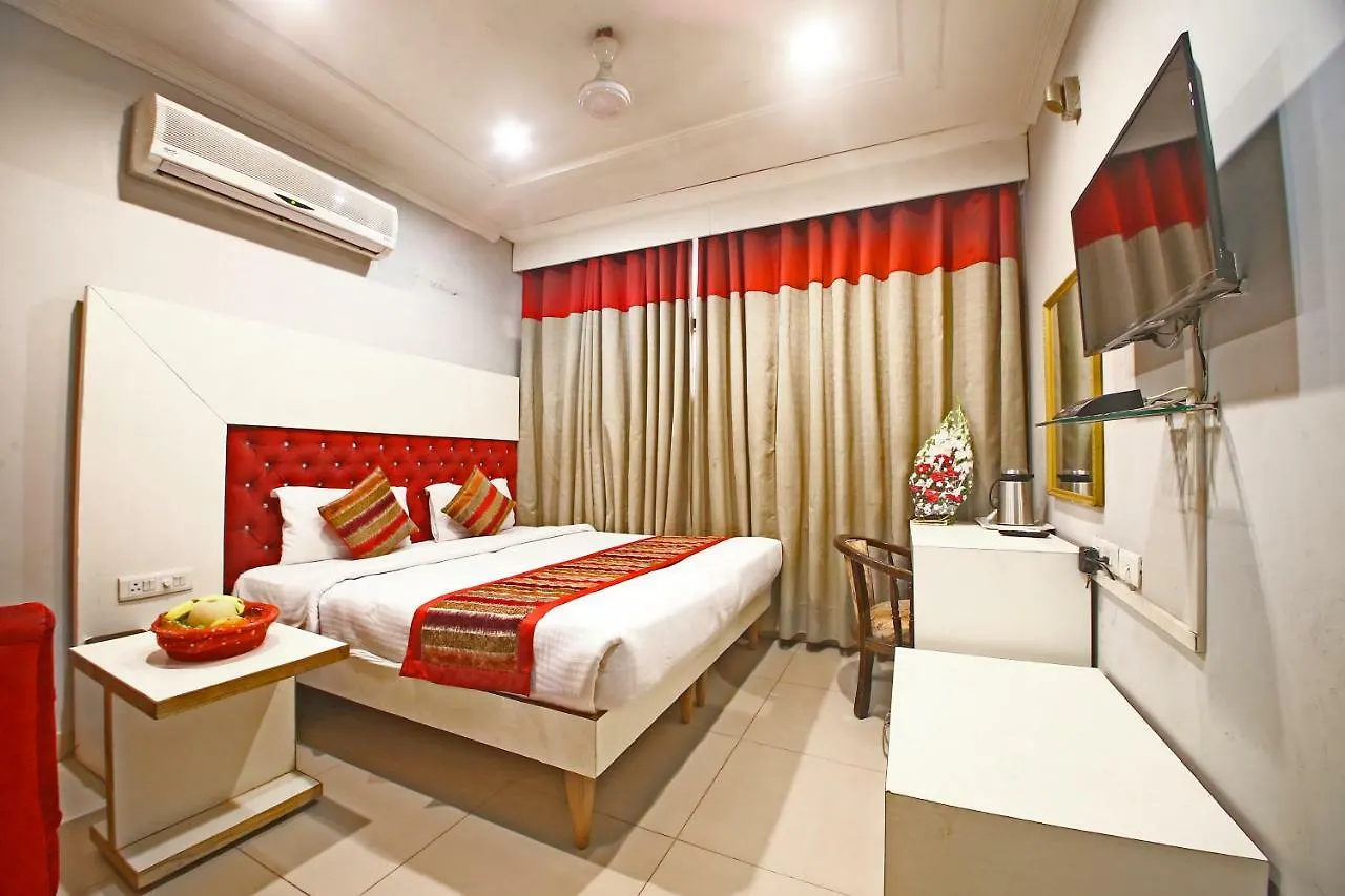 Hotel Diamond Plaza Chandigarh