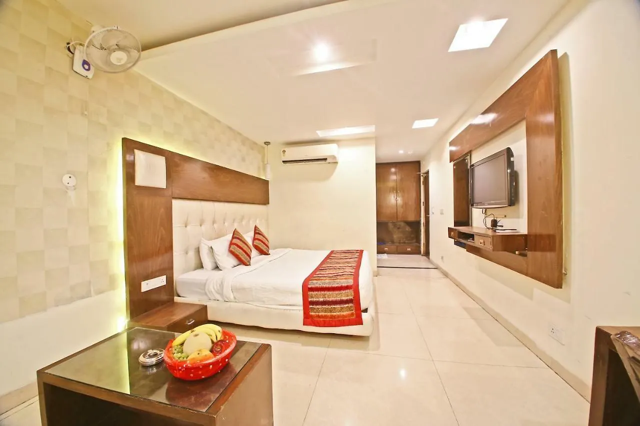 Hotel Diamond Plaza Chandigarh