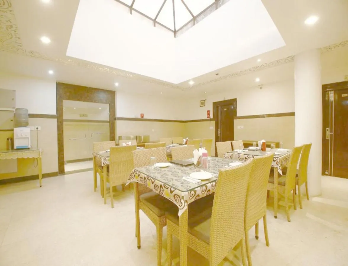 Hotel Diamond Plaza Chandigarh 3*,  India